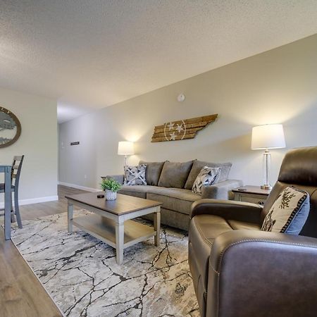 Stylish Gatlinburg Condo With Pool Walk Downtown! Bagian luar foto