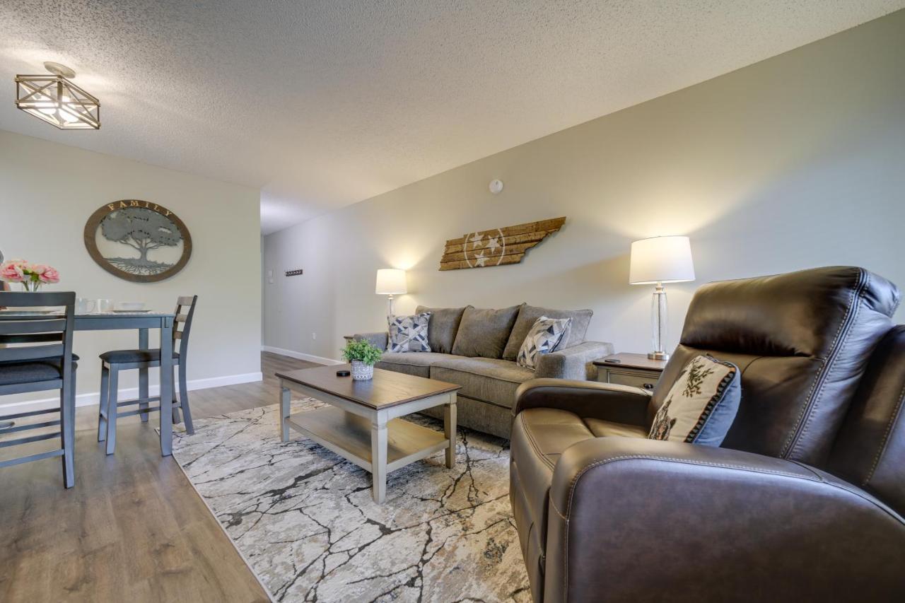 Stylish Gatlinburg Condo With Pool Walk Downtown! Bagian luar foto