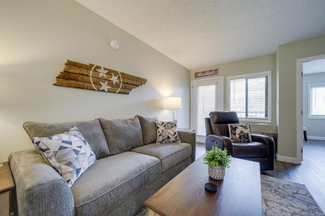 Stylish Gatlinburg Condo With Pool Walk Downtown! Bagian luar foto
