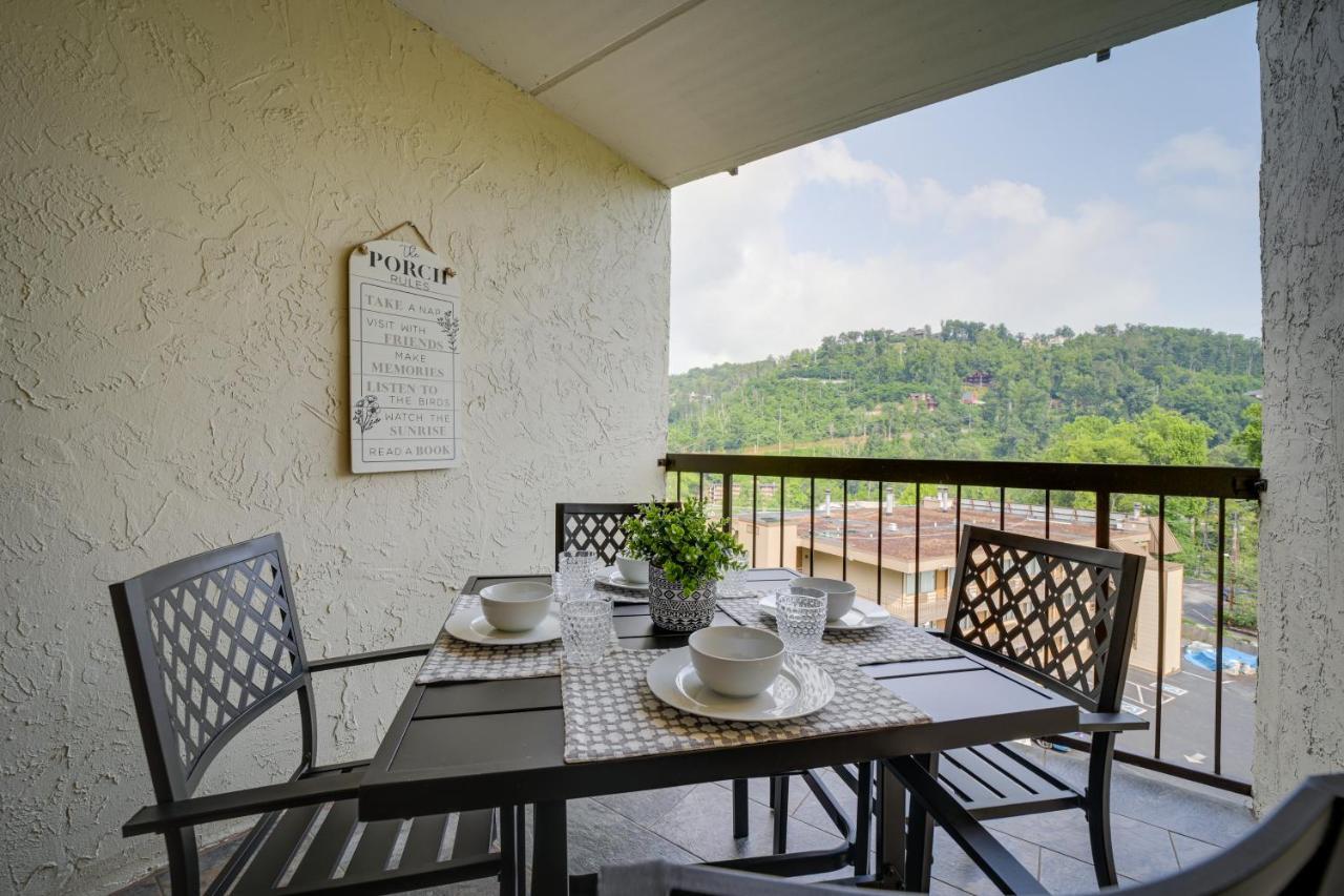 Stylish Gatlinburg Condo With Pool Walk Downtown! Bagian luar foto
